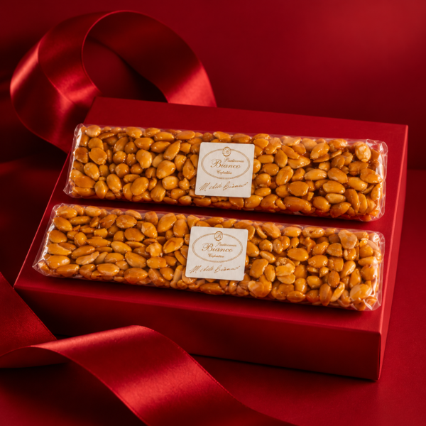 Dolci natalizi pugliesi da regalare con panettone e torrone artigianale